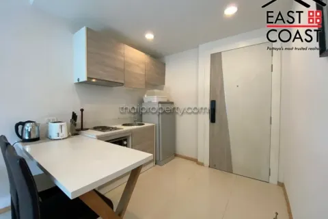 Estudio en el condominio en Jomtien Beach, Pattaya, Tailandia № 212739 - foto 3