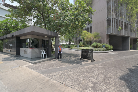 Condo in Bangkok, Thailand, 2 bedrooms № 184428 - photo 8
