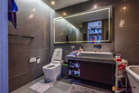 Condo in Bangkok, Thailand, 2 bedrooms № 184433 - photo 5