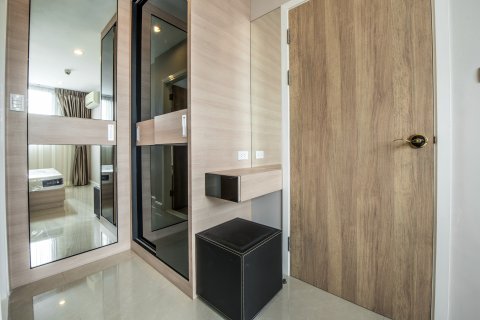 Кондоминиум с 1 спальней в Бангкоке, Таиланд № 144058 - фото 12