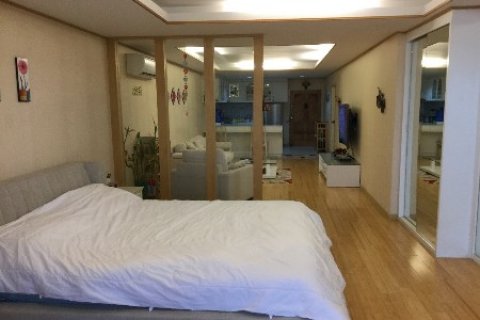 Studio in the Condo in Bangkok, Thailand  № 144057 - photo 7