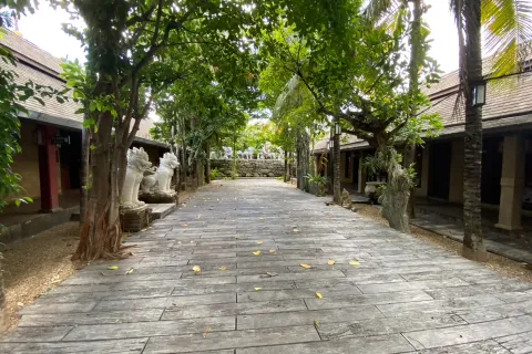 Commercial property in Chiang Mai, Thailand 2200 sq.m. № 162815 - photo 4