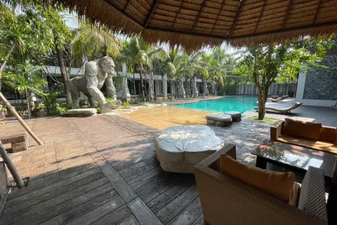 Propriété commerciale à Chiang Mai, Thaïlande 2200 m2 № 162815 - photo 18