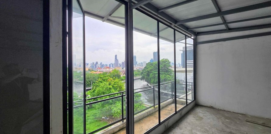 Centre commercial à Suan Luang, Bangkok, Thaïlande № 156473