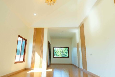 Дом в Сарафи, Таиланд с 3 спальнями № 151204 - фото 7