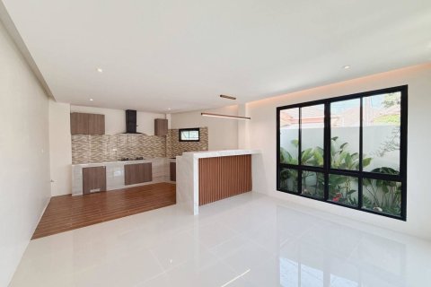 House in Phuket, Thailand 3 bedrooms № 173218 - photo 6