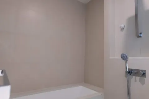 Condo in Khlong San, Bangkok, Thailand, 3 bedrooms  № 173223 - photo 7