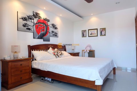 Studio in the Condo in Chonburi, Thailand № 27224 - photo 10