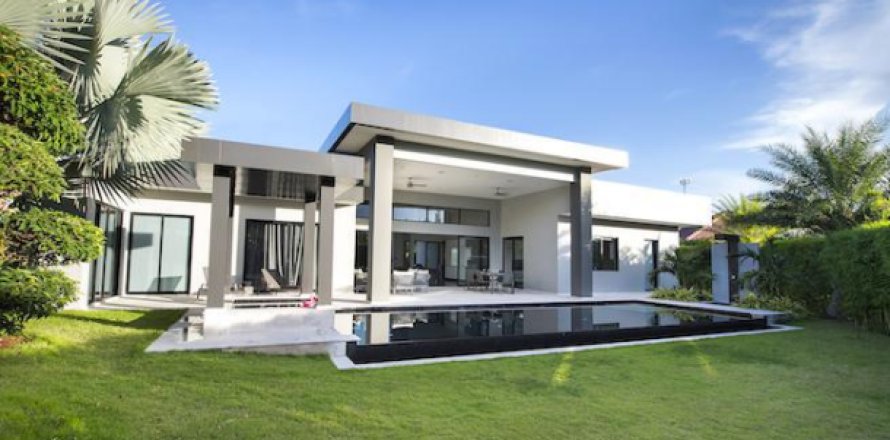 Villa in Hua Hin, Thailand 3 bedrooms № 193065