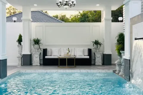 Вилла в Паттайе, Таиланд с 3 спальнями  № 169590 - фото 1