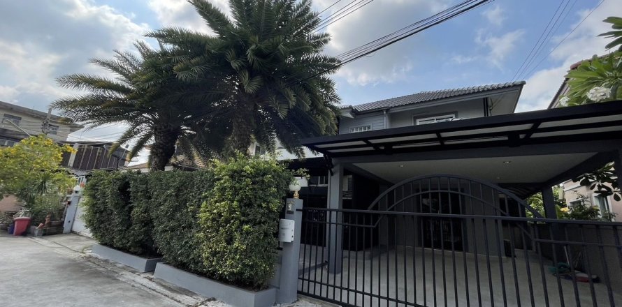 Дом в Лат Пхрау, Бангкок, Таиланд с 3 спальнями  № 169589