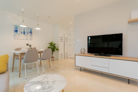 Condo in Bangkok, Thailand, 1 bedroom  № 142977 - photo 2