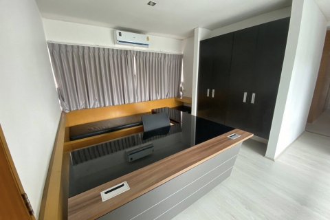 Дом в Бангкоке, Таиланд с 5 спальнями  № 142979 - фото 9