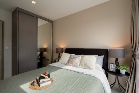 Condo à Bangkok, Thaïlande, 2 chambres  № 142975 - photo 10