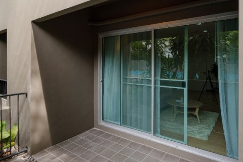 Condo in Bangkok, Thailand, 2 bedrooms № 142974 - photo 1