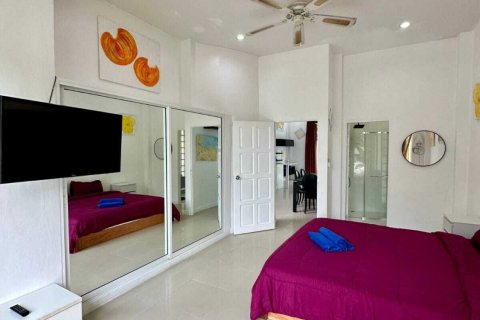 Villa in Phuket, Thailand 3 bedrooms № 172047 - photo 15