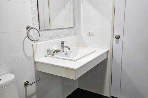 Студия в кондо в Ваттхане, Бангкок, Таиланд № 172045 - фото 9