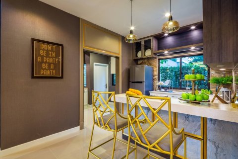 Villa in Kathu, Thailand 4 bedrooms № 233960 - photo 8