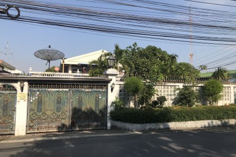 Дом в Кханнаяу, Бангкок, Таиланд с 3 спальнями  № 151471 - фото 2