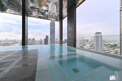 Condo in Bangkok, Thailand, 2 bedrooms № 234085 - photo 3