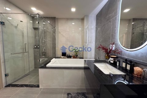 Condo in Pattaya, Thailand, 1 bedroom № 196451 - photo 13