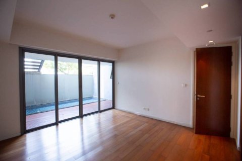 Кондоминиум с 4 спальнями в Бангкоке, Таиланд № 147012 - фото 10