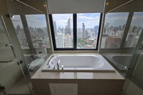 Condo in Bangkok, Thailand, 5 bedrooms  № 147008 - photo 3