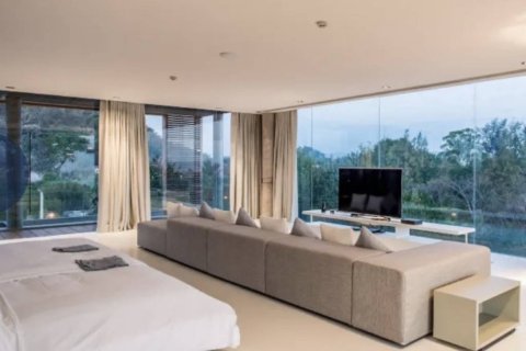 Villa in Hua Hin, Thailand 5 bedrooms № 147010 - photo 4