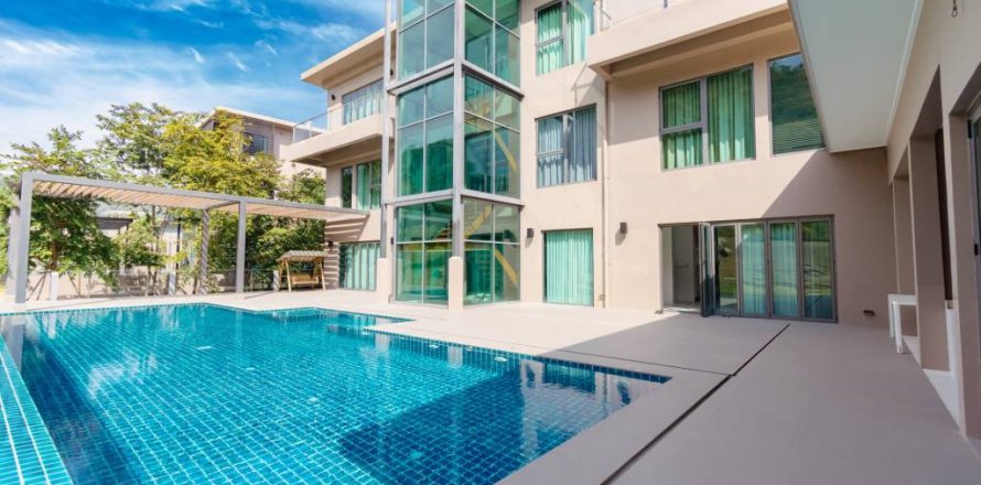 Вилла в Хуа Хине, Таиланд с 6 спальнями  № 147011