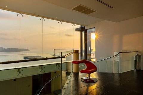 Villa in Ko Samui, Thailand 5 bedrooms № 163559 - photo 28