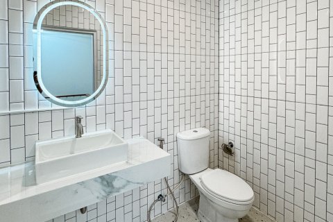 Townhouse in Wang Thonglang, Bangkok, Thailand 2 bedrooms № 160741 - photo 27