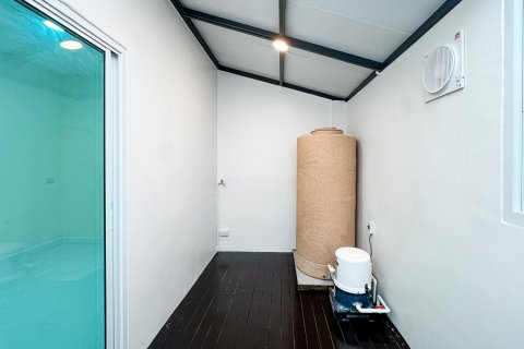 Townhouse in Wang Thonglang, Bangkok, Thailand 2 bedrooms № 160741 - photo 16