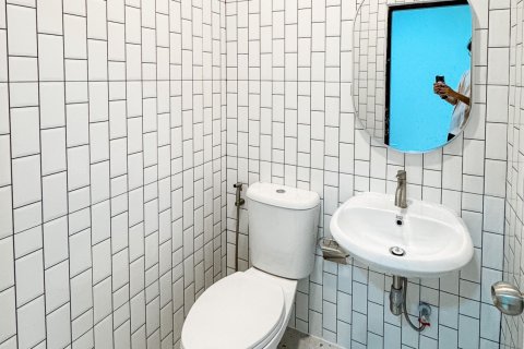 Townhouse in Wang Thonglang, Bangkok, Thailand 2 bedrooms № 160741 - photo 19