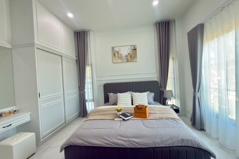 Villa in Chiang Mai, Thailand 3 bedrooms № 160743 - photo 20