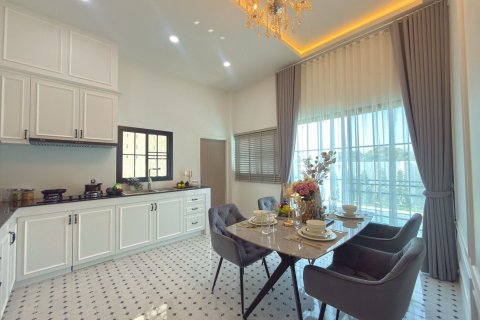 Villa in Chiang Mai, Thailand 3 bedrooms № 160743 - photo 30