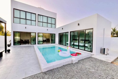 Villa à Pattaya, Thaïlande 3 chambres № 147640 - photo 1