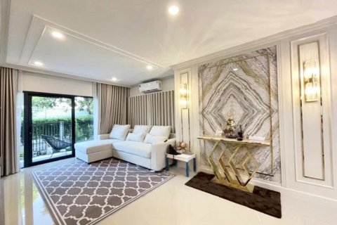 Дом в Клонг Сам Ва, Бангкок, Таиланд с 4 спальнями  № 158359 - фото 5