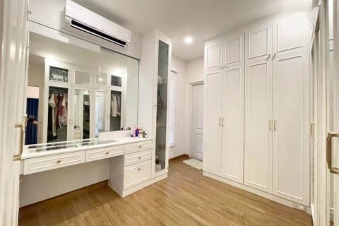 Дом в Клонг Сам Ва, Бангкок, Таиланд с 4 спальнями  № 158359 - фото 9