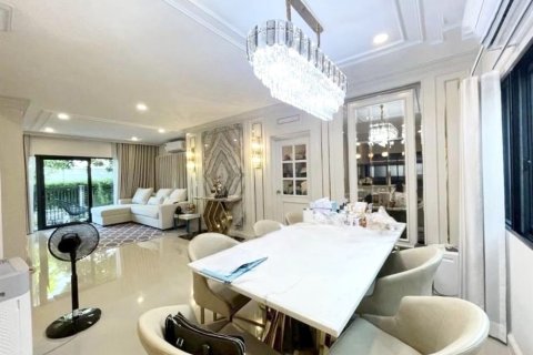 Дом в Клонг Сам Ва, Бангкок, Таиланд с 4 спальнями  № 158359 - фото 7