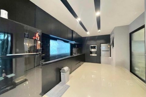 Дом в Клонг Сам Ва, Бангкок, Таиланд с 4 спальнями  № 158359 - фото 8