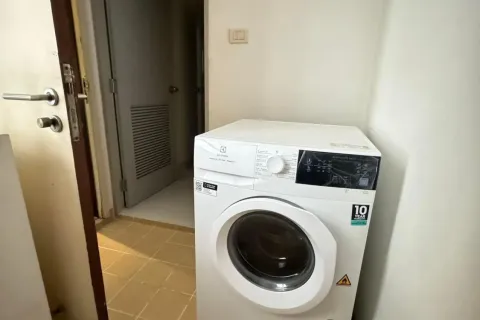 Condo in Khlong Toei, Bangkok, Thailand, 3 bedrooms  № 158354 - photo 12