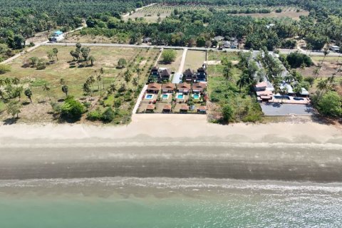 Villa in Nuea Khlong, Thailand 3 bedrooms № 158355 - photo 4