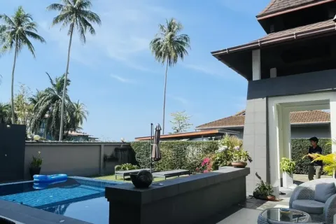 Villa in Nuea Khlong, Thailand 3 bedrooms № 158355 - photo 8