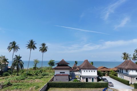 Villa in Nuea Khlong, Thailand 3 bedrooms № 158355 - photo 25