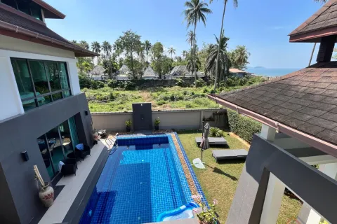Villa in Nuea Khlong, Thailand 3 bedrooms № 158355 - photo 14