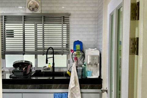 House in Chiang Mai, Thailand 4 bedrooms № 158358 - photo 14