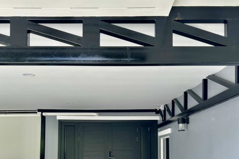 House in Chiang Mai, Thailand 4 bedrooms № 158358 - photo 5