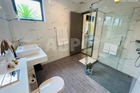 Casa de 3 dormitorios en Pattaya, Tailandia № 212053 - foto 10