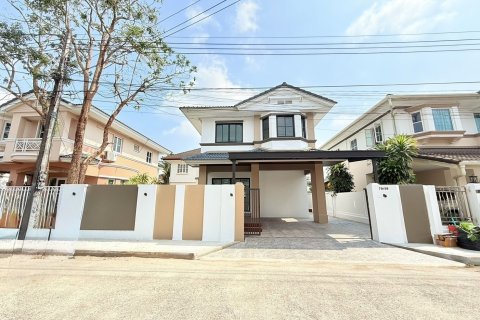 House in Phuket, Thailand 3 bedrooms № 156694