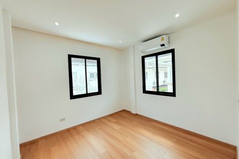 House in Phuket, Thailand 3 bedrooms № 156694 - photo 18